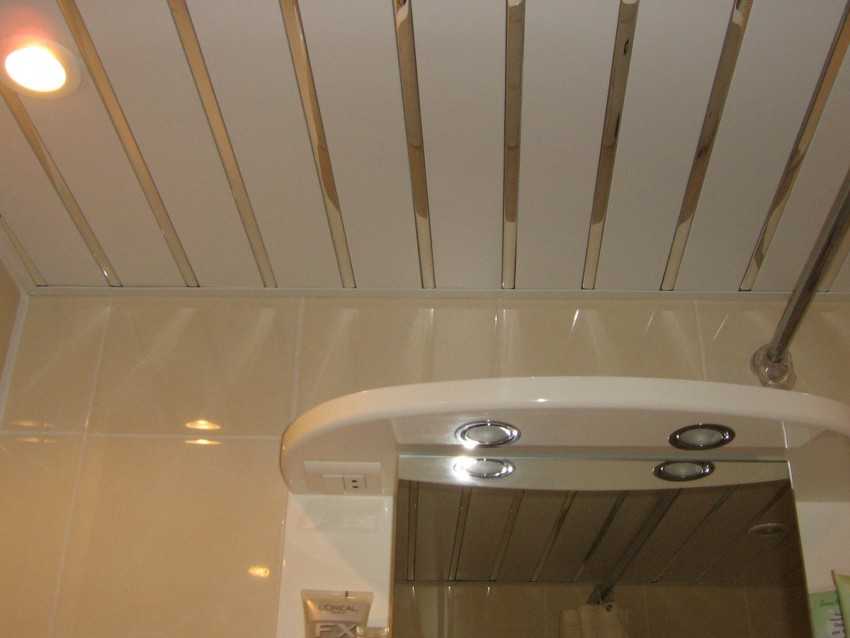 Реечные потолки для ванной фотографии