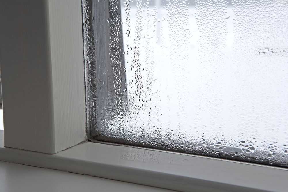 Должны ли потеть пластиковые окна и почему потеют пластиковые окна зимой изнутри и снаружи