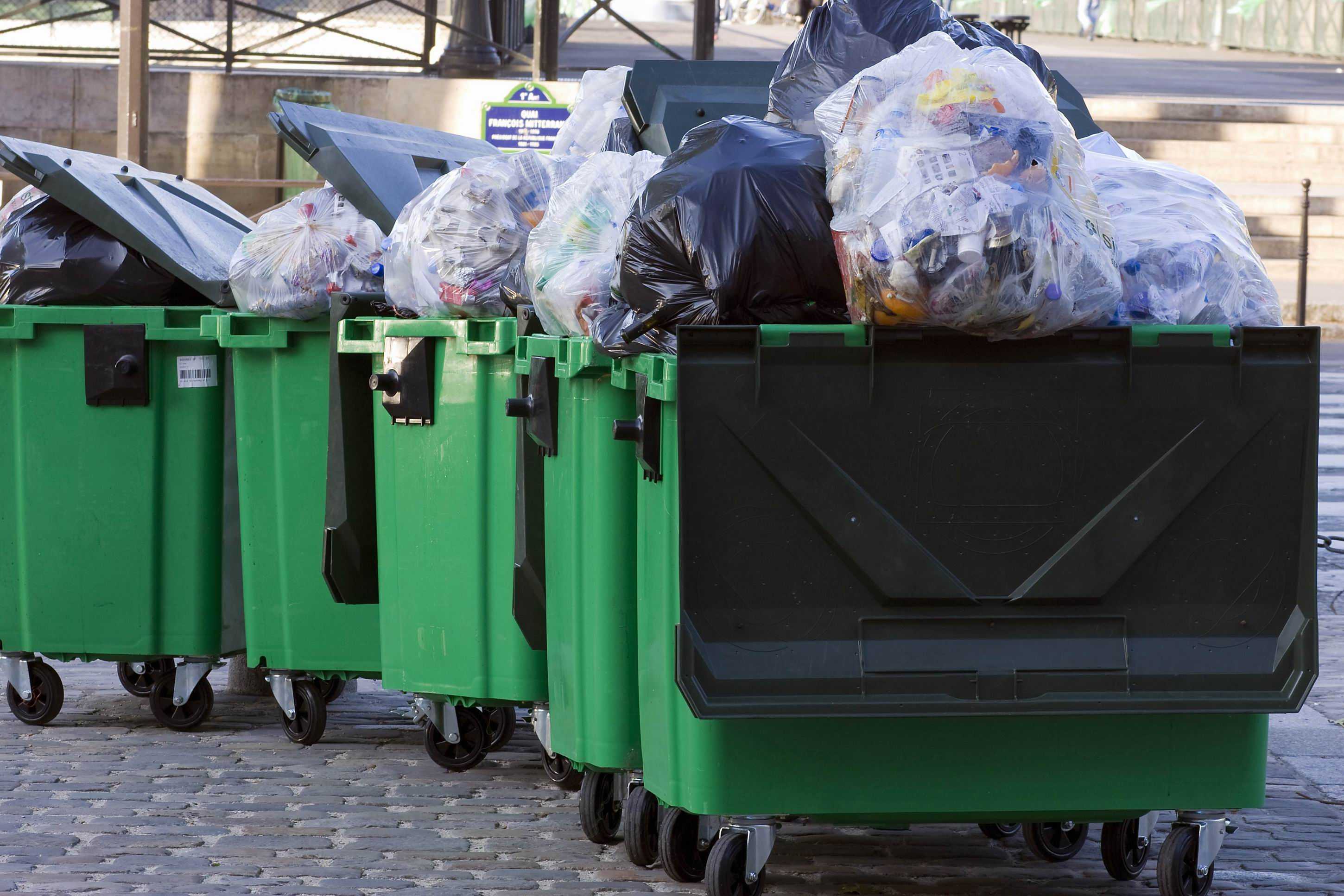 Крупногабаритный мусор: что относится, утилизация, законодательство