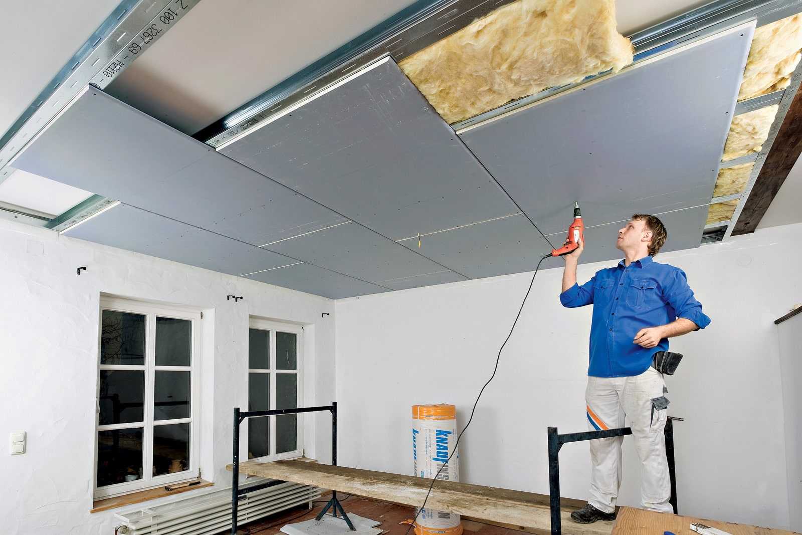 Рельефный потолок - из каких материалов их делают и можно ли сделать своими руками?