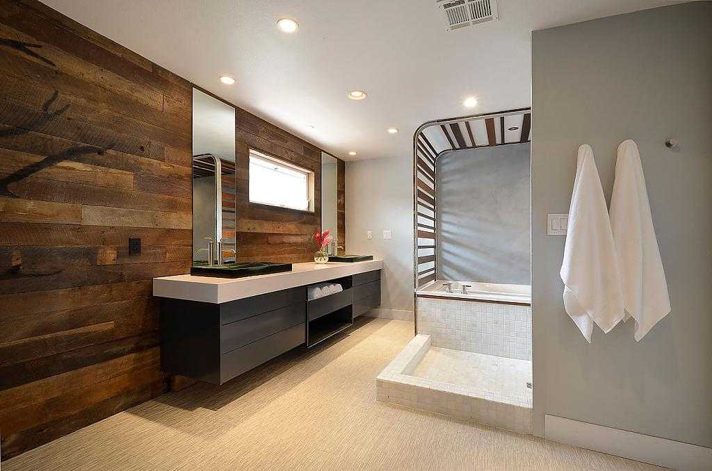 Дизайнерские решения в ванной комнате: интерьер с зеркалами
