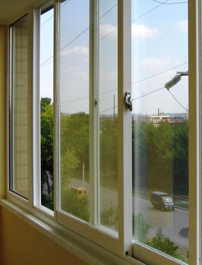 Какие окна лучше ставить в частный дом – выбираем профили и стеклопакеты