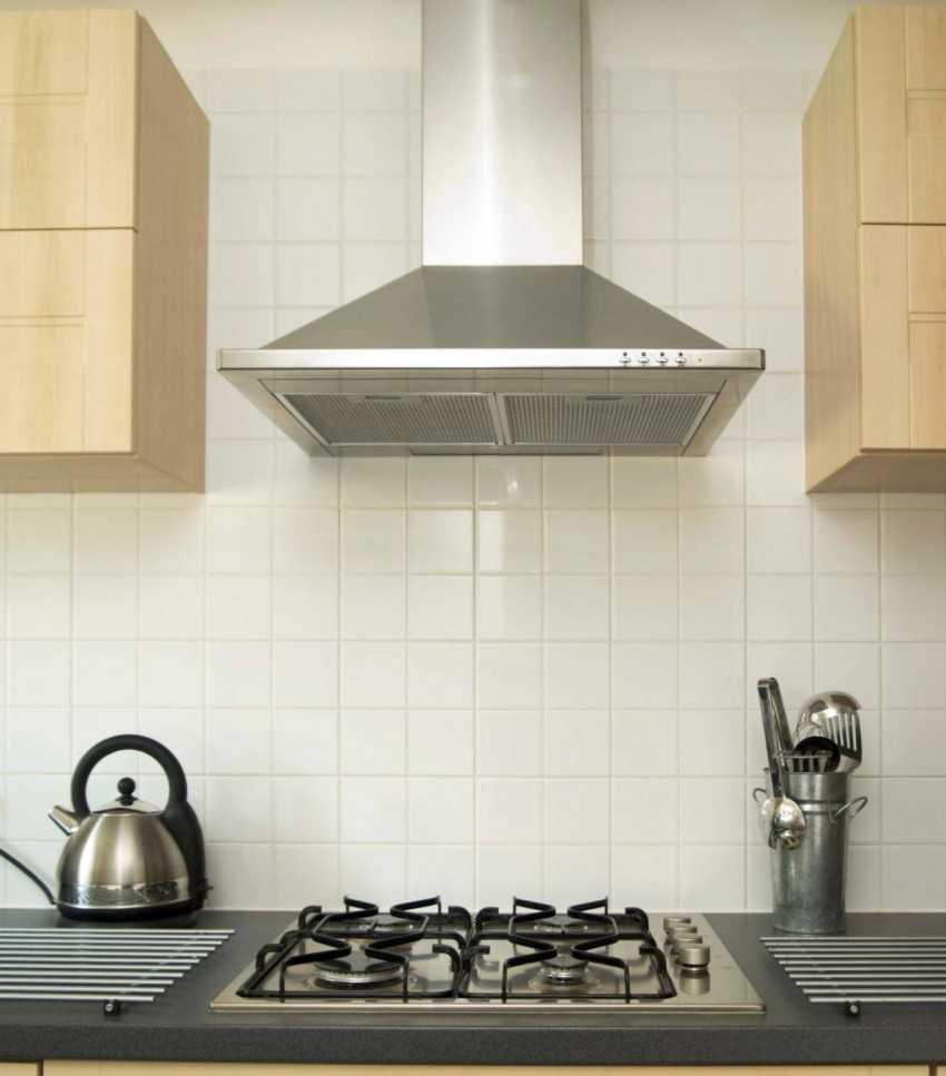 Вытяжной вентилятор для кухни: канальная бесшумная модель для кухонной вытяжки в форме улитки