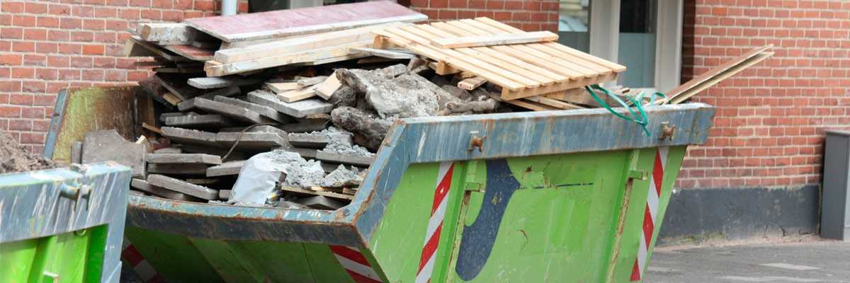 Вывоз строительного мусора: нужна лицензия или нет?