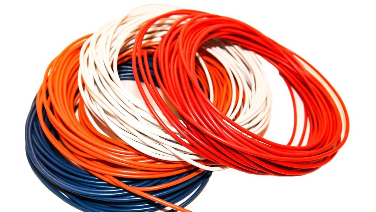 Правила и особенности прокладки электрических кабелей в трубах
