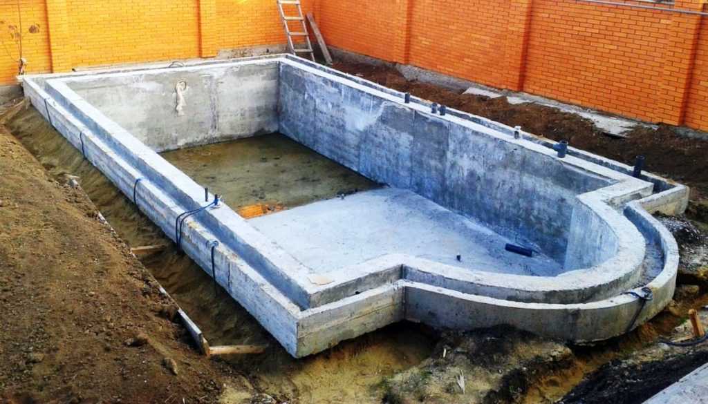 Бассейн из бетона своими руками: как правильно залить