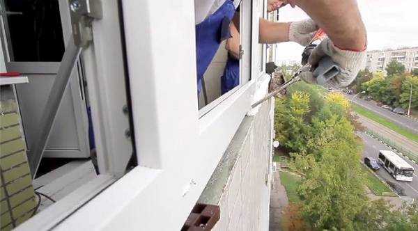 Правильно выбираем пластиковые окна для балкона