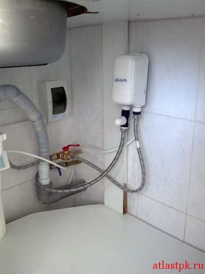 Проточный водонагреватель электрический - устройство и типы подключения