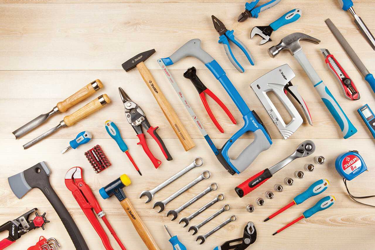 Какие инструменты пригодятся вам в загородном доме?