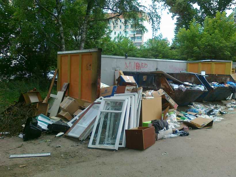 Куда деть строительный мусор после ремонта квартиры: теория и практика