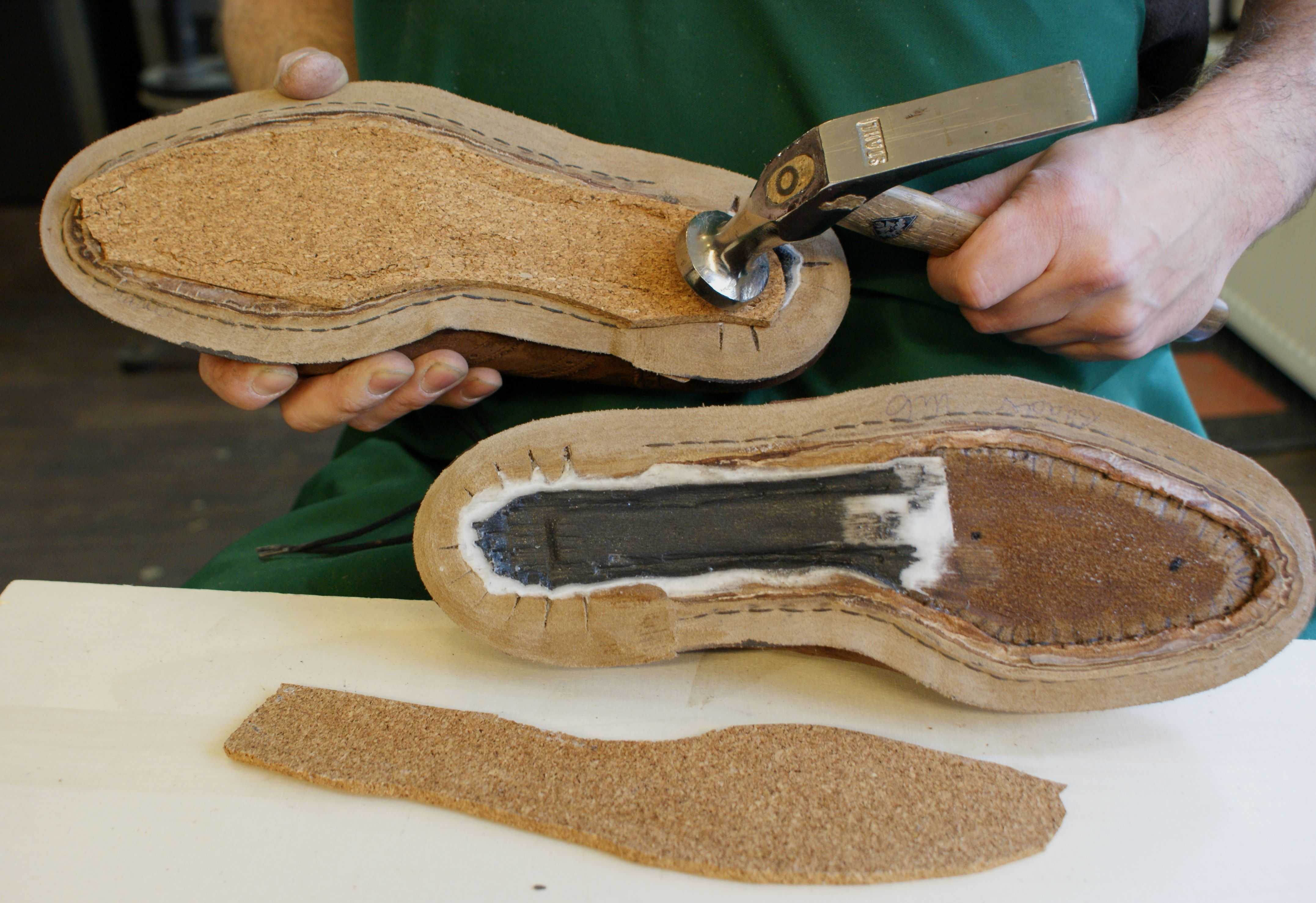 Сапожки своими руками — мастер-класс создания домашней обуви и пошаговое описание как пошить сапоги правильно (105 фото + видео)