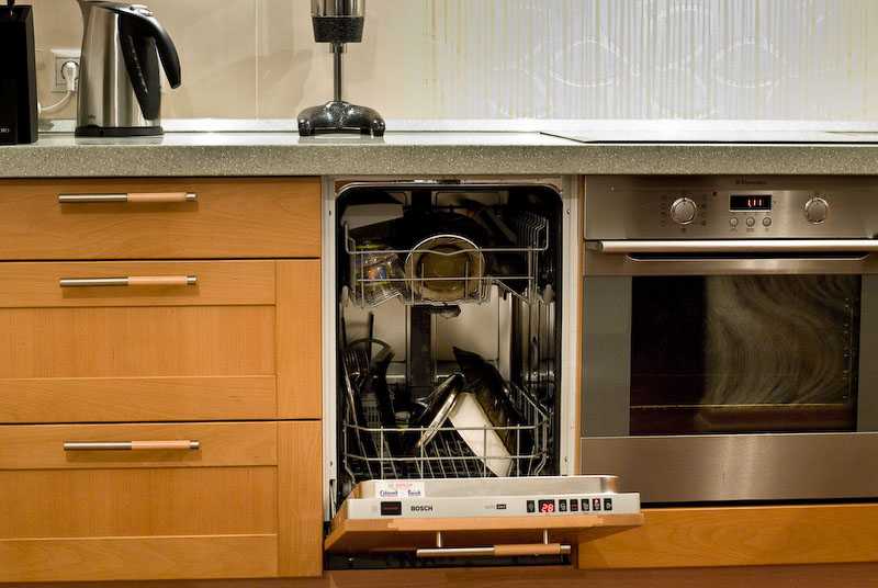 Как правильно установить и подключить посудомоечную машину