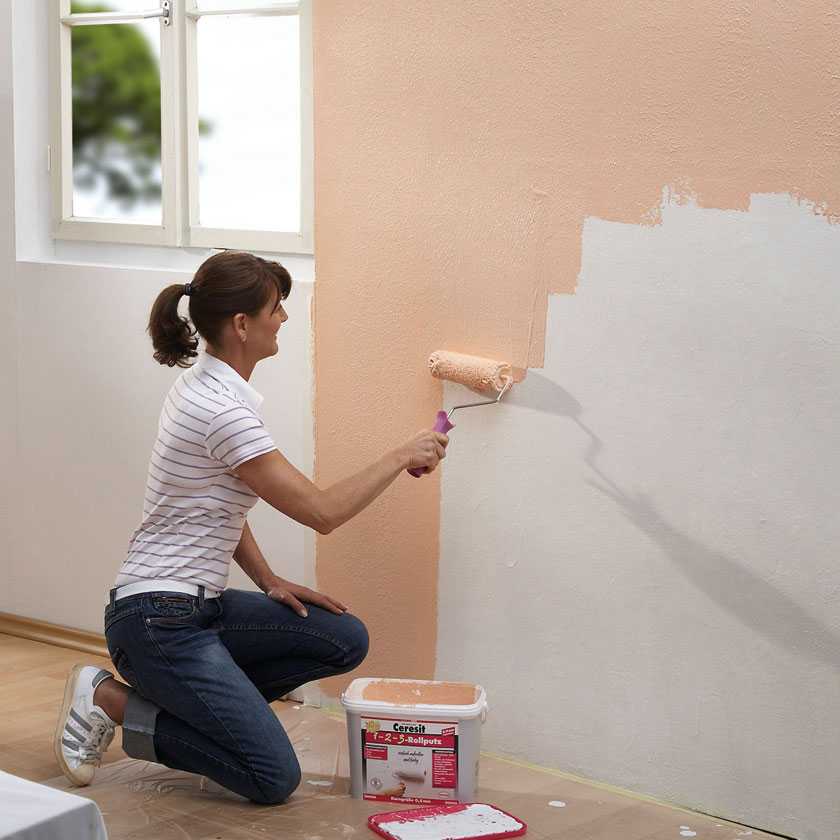 Как покрасить стены и потолок акриловой краской?