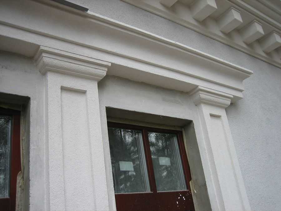 Фасадный декор из пенопласта: виды и особенности декораций из пенополистирола