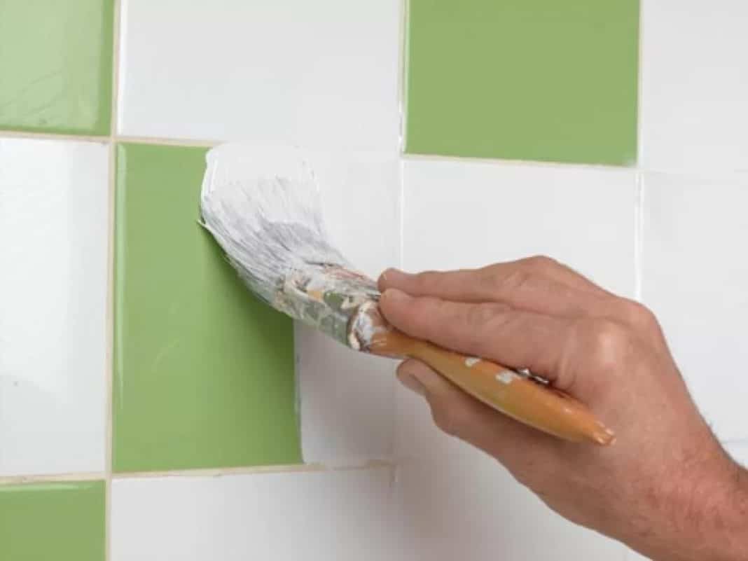 Как покрасить кафельную плитку на кухне: покраска и перекраска своими руками