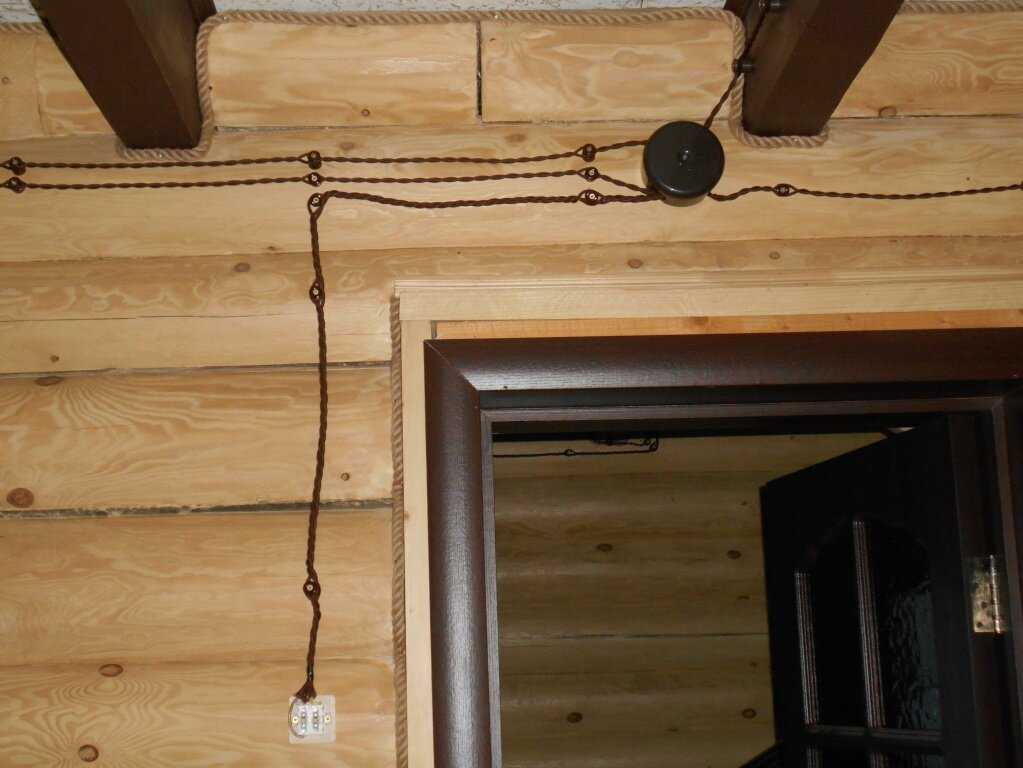 Монтаж ретро проводки в деревянном доме