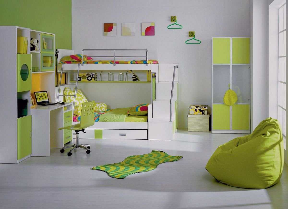 Набор детской мебели, комплектация и преимущества подобных вариантов